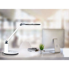 Lumeno LED Tischleuchte am Computerarbeitsplatz mit blendfreiem Licht
